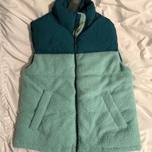 Wild Fable Teal and Aqua Vest